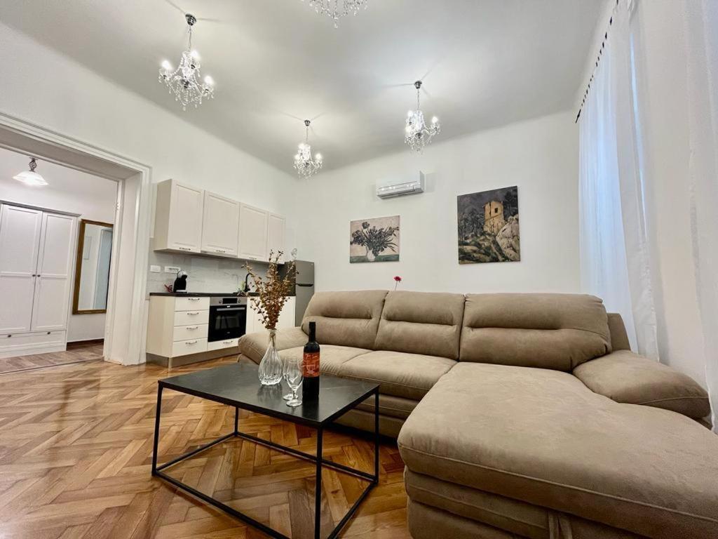 Lux Apartmans Daire Pula Dış mekan fotoğraf